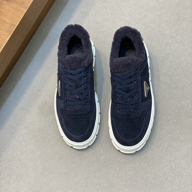 Pra*a casual shoes